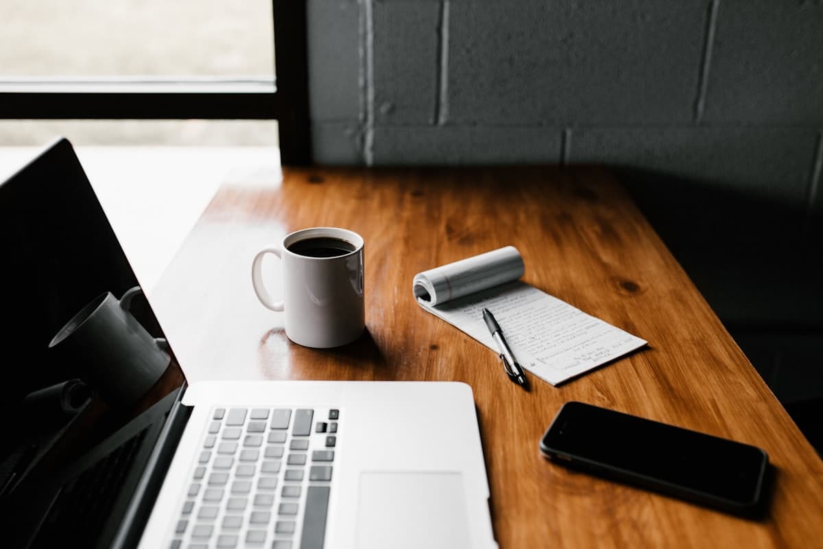 Best Airtable Alternatives for Solopreneurs (2025) — illustration