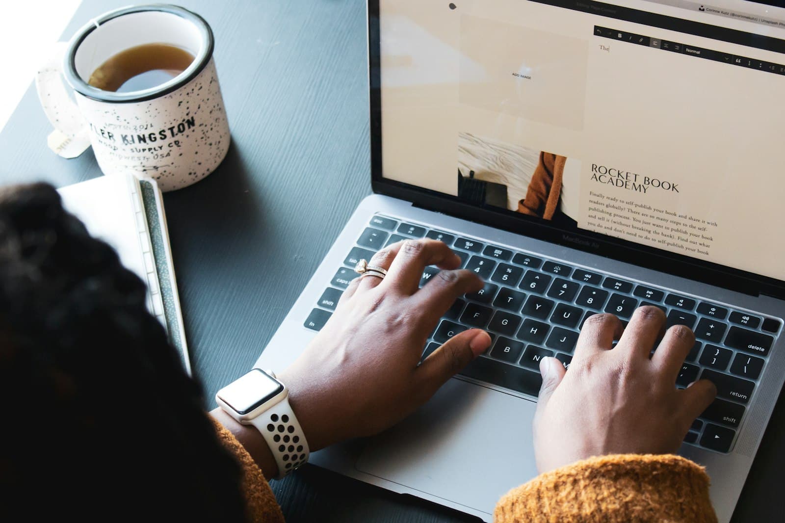 Best CRM for Freelancers With Short-Term Clients 2026 — illustration