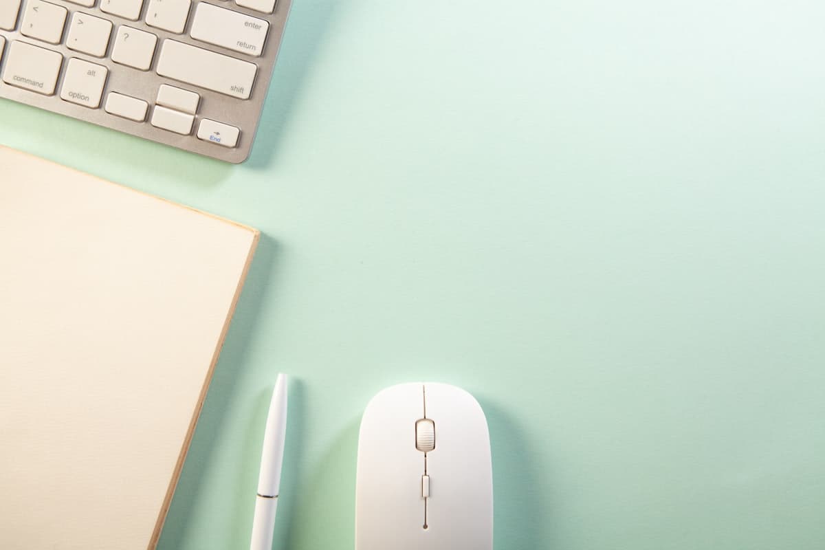 Simple CRM Workflows for Solopreneurs 2025: No Bloat — illustration