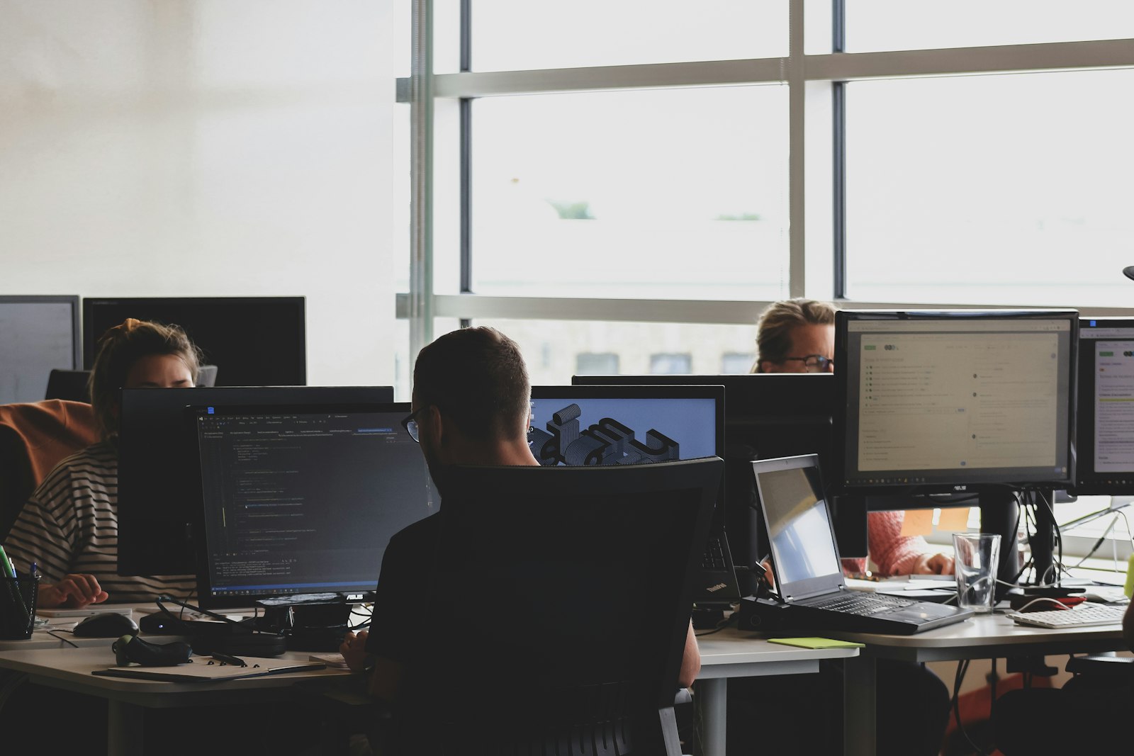 Team sharing credentials in a secure digital workspace using a password manager